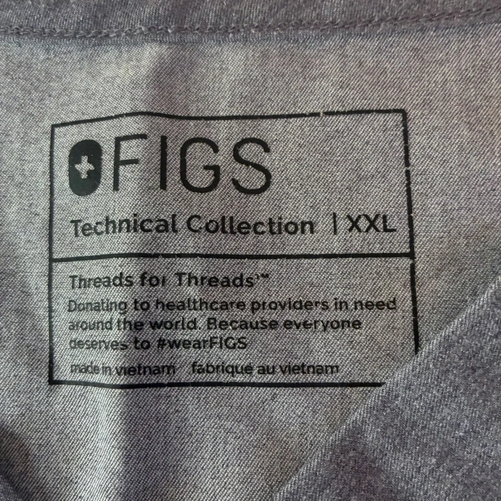 Figs Tech Collection Men's T2001T Gray Scrubs Set Top Pants XXL Leon Axim Cargo
